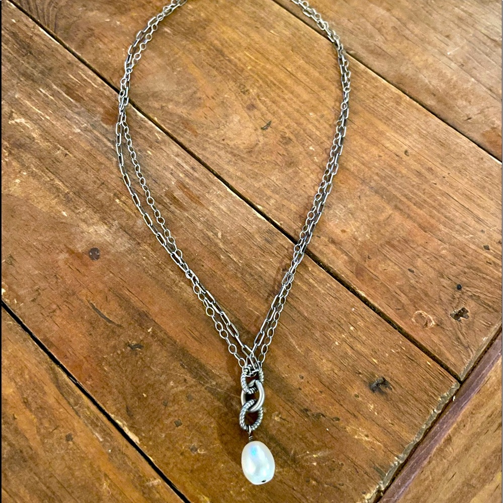 Silpada .925 Silver White Pearl necklace. Retired